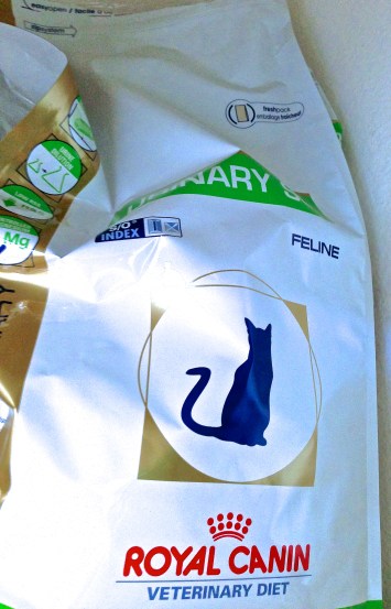 Urinary health cat food. Yay.