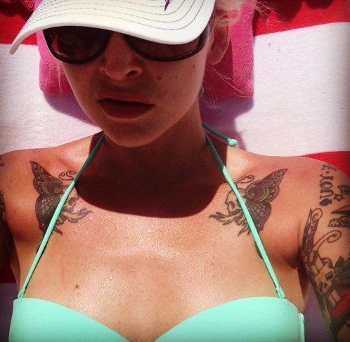 See, I also wear a hat. So responsible of me. 